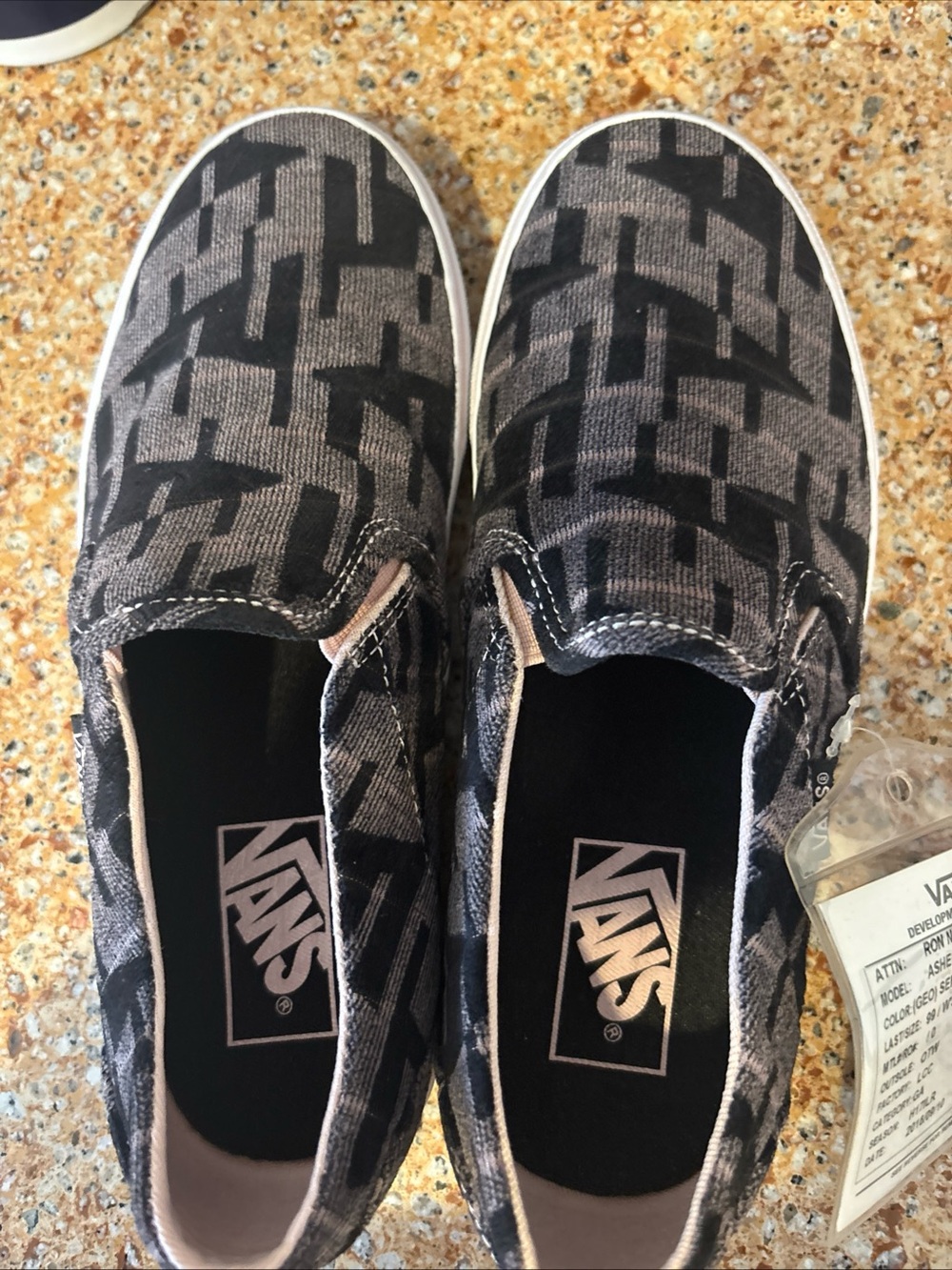 RARE Sz 7 W- VANS Slip On Yusuke Hanai SAMPLE California unreleased 2016 Geo